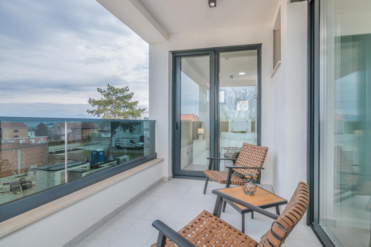 Luxury Villa Weiss - Malinska - Heated Pool - Central Floor Heating In Winter Exterior foto